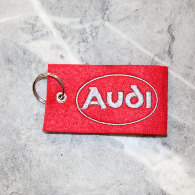 Schlüsselanhänger Audi rot