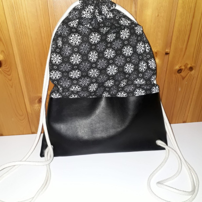 Turnbeutel Blumen schwarz, Leder schwarz