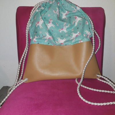 Turnbeutel Einhorn türkis, Leder braun