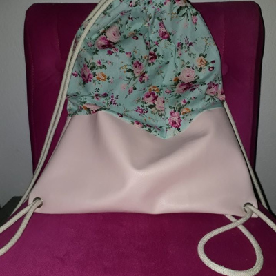 Turnbeutel Blumen türkis, Leder rosa